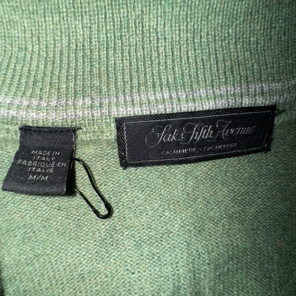 Saks Fifth Avenue COLLECTION Cashmere Quarter-Zip Sweater. Size Medium NWOT - Picture 6 of 11